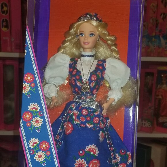 1993 Norwegian Barbie Doll NIB - Picture 1 of 7